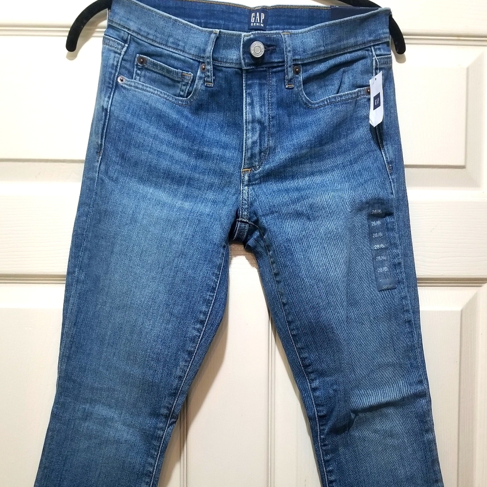 NEW Gap Skinny Jeans